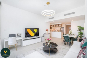 DOWNTOWN VIEWS II - VOGUE Two Bedroom Apartment with 2 Balconies and Full Burj Khalifa, Opposite Dubai Mall Skybridge
